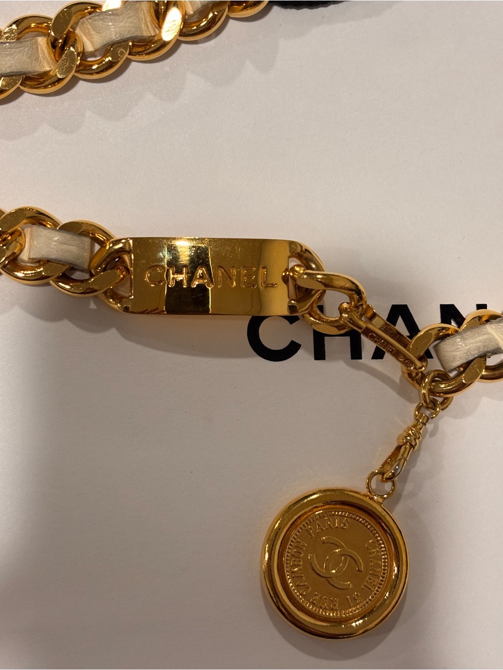 Authentic CHANEL vintage beige leather chain medallion belt 75cm - Picture 11 of 12